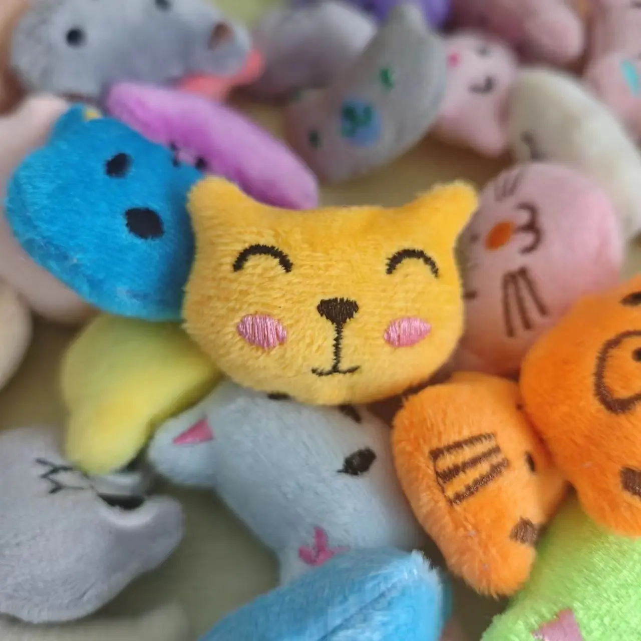 Mini muñecos de peluche de ani - Claw Crane Machine reseña y precio