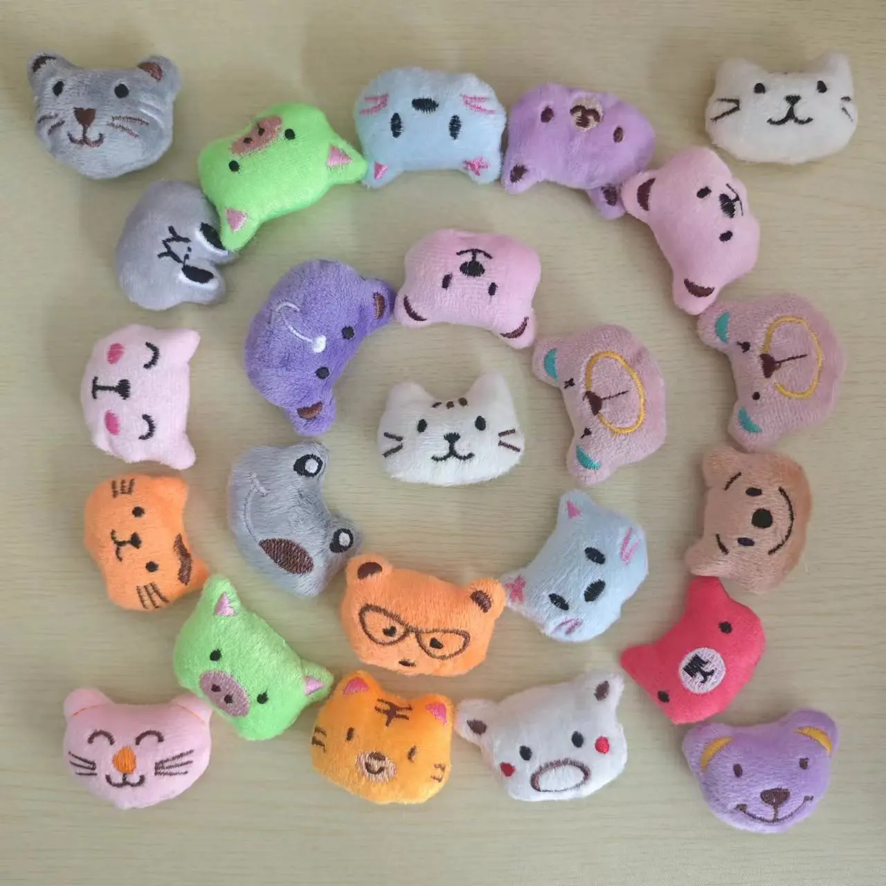 Mini muñecos de peluche de ani - Claw Crane Machine reseña y precio