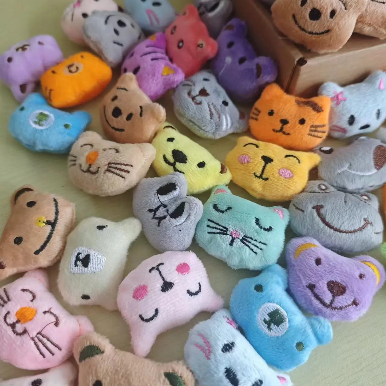 Mini muñecos de peluche de ani - Claw Crane Machine reseña y precio